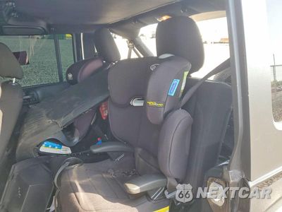 Zdjęcie 10 z 13 samochodu: 2018 JEEP WRANGLER UNLIMITED SPORT VIN:1C4BJWDG1JL826193 - miniatura