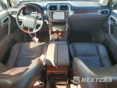 Zdjęcie 8 z 13 samochodu: 2013 LEXUS GX 460 VIN:JTJBM7FX9D5054137 - miniatura