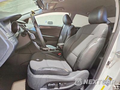 Zdjęcie 7 z 12 samochodu: 2013 HYUNDAI SONATA SE VIN:5NPEC4ACXDH717043 - miniatura