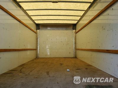 Zdjęcie 10 z 13 samochodu: 2022 GMC SAVANA BOX TRUCK VIN:7GZ37TC71NN006597 - miniatura