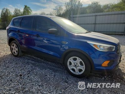 Czwarte zdjęcie samochodu z boku: 2017 FORD ESCAPE S VIN:1FMCU0F71HUA95710 - miniatura