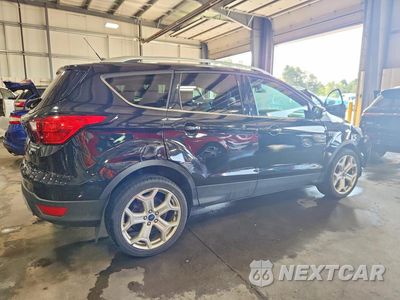 Trzecie zdjęcie samochodu z tyłu: 2019 FORD ESCAPE TITANIUM VIN:1FMCU9J98KUA33662 - miniatura