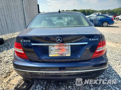 Zdjęcie 6 z 12 samochodu: 2012 MERCEDES-BENZ C 300 4MATIC VIN:WDDGF8BB5CF889069 - miniatura
