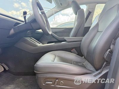 Zdjęcie 7 z 14 samochodu: 2026 TESLA MODEL Y VIN:7SAYGDEE7TA400654 - miniatura