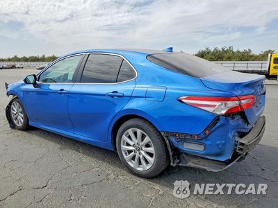 Drugie zdjęcie samochodu z przodu: 2019 TOYOTA CAMRY LE VIN:4T1B11HK7KU243006 - miniatura