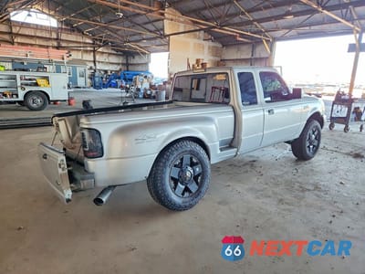 Trzecie zdjęcie samochodu z tyłu: 2001 FORD RANGER SUPER CAB VIN:1FTZR15EX1PA36729 - miniatura