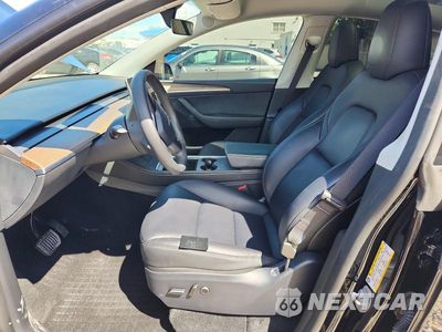 Zdjęcie 7 z 13 samochodu: 2024 TESLA MODEL Y VIN:7SAYGDED3RF092465 - miniatura
