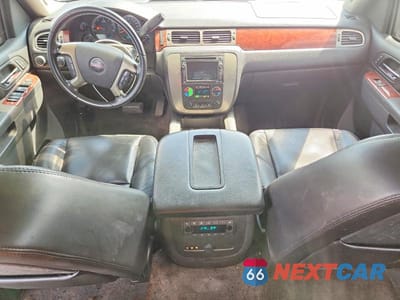 Zdjęcie 8 z 13 samochodu: 2010 GMC YUKON SLT VIN:1GKUKCE03AR129700 - miniatura