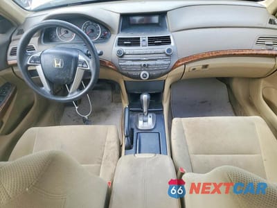Zdjęcie 8 z 12 samochodu: 2008 HONDA ACCORD EX VIN:1HGCP26718A078416 - miniatura