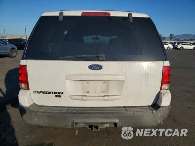 Zdjęcie 6 z 13 samochodu: 2004 FORD EXPEDITION XLT VIN:1FMFU15L44LB40236 - miniatura