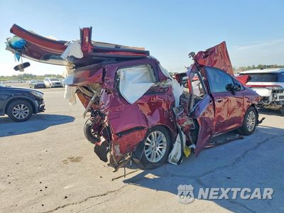 Trzecie zdjęcie samochodu z tyłu: 2016 TOYOTA SIENNA XLE 8-PASSENGER VIN:5TDYK3DC0GS700465 - miniatura