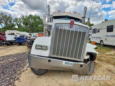 Piąte zdjęcie samochodu w środku: 2018 KENWORTH W900 SEMI TRUCK VIN:1XKWD49X3JJ193363 - miniatura