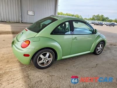 Trzecie zdjęcie samochodu z tyłu: 1999 VOLKSWAGEN NEW BEETLE GLS VIN:3VWCA21C9XM425476 - miniatura
