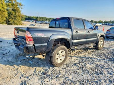 Trzecie zdjęcie samochodu z tyłu: 2005 TOYOTA TACOMA DOUBLE CAB PRERUNNER VIN:3TMJU62N55M001444 - miniatura