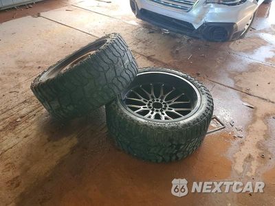 Zdjęcie 12 z 13 samochodu: 2016 CHEVROLET SILVERADO K1500 LTZ VIN:1GCVKSEC9GZ272616 - miniatura
