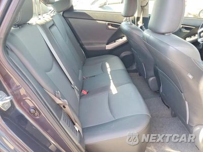 Zdjęcie 10 z 12 samochodu: 2013 TOYOTA PRIUS FOUR VIN:JTDKN3DU6D5700137 - miniatura