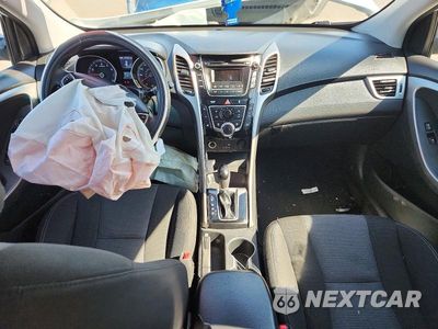 Zdjęcie 8 z 12 samochodu: 2016 HYUNDAI ELANTRA GT BASE VIN:KMHD35LH1GU341557 - miniatura