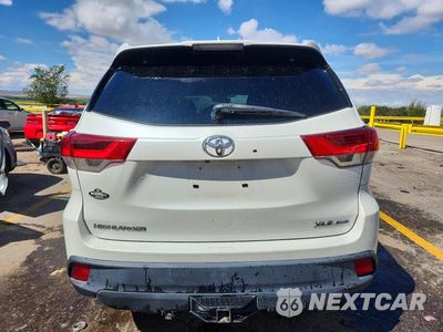 Zdjęcie 6 z 13 samochodu: 2019 TOYOTA HIGHLANDER XLE VIN:5TDJZRFH9KS573233 - miniatura