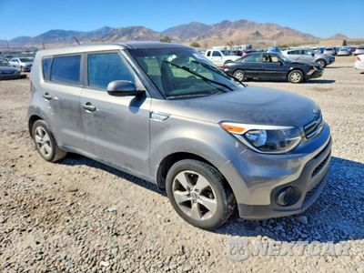 Czwarte zdjęcie samochodu z boku: 2017 KIA SOUL BASE VIN:KNDJN2A21H7476066 - miniatura