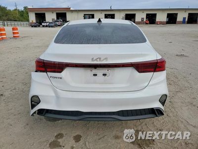 Zdjęcie 6 z 12 samochodu: 2022 KIA FORTE LXS VIN:3KPF24AD4NE431047 - miniatura
