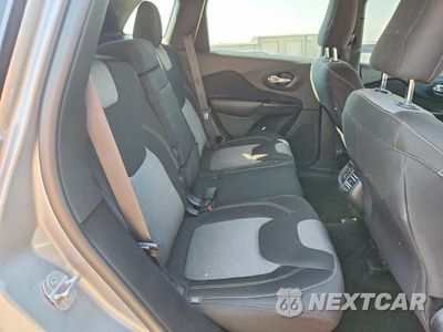 Zdjęcie 11 z 13 samochodu: 2014 JEEP CHEROKEE LATITUDE VIN:1C4PJLCSXEW245614 - miniatura