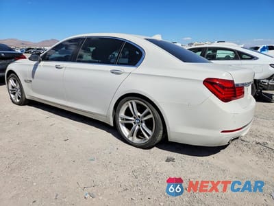 Drugie zdjęcie samochodu z przodu: 2013 BMW 750 LI VIN:WBAYE8C54DDE22197 - miniatura