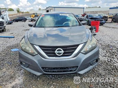 Piąte zdjęcie samochodu w środku: 2016 NISSAN ALTIMA 2.5 SR VIN:1N4AL3AP2GC218576 - miniatura