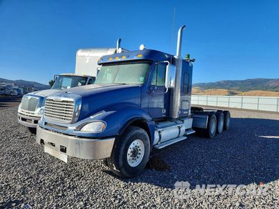 2007 FREIGHTLINER COLUMBIA 120 SEMI TRUCK 1FURA6CK67LX29254 - główne zdjęcie licytacji z USA - miniatura