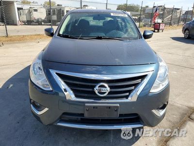 Piąte zdjęcie samochodu w środku: 2017 NISSAN VERSA 1.6 S VIN:3N1CN7AP4HL830131 - miniatura