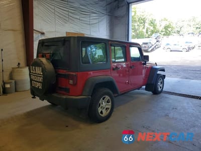 Trzecie zdjęcie samochodu z tyłu: 2014 JEEP WRANGLER UNLIMITED SPORT VIN:1C4BJWKG3EL301578 - miniatura