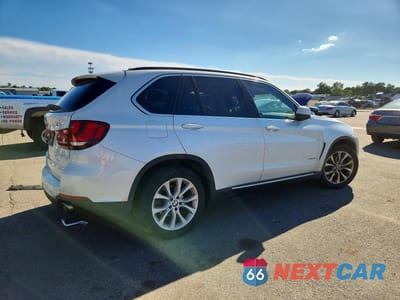 Trzecie zdjęcie samochodu z tyłu: 2016 BMW X5 XDRIVE35I VIN:5UXKR0C54G0U48126 - miniatura
