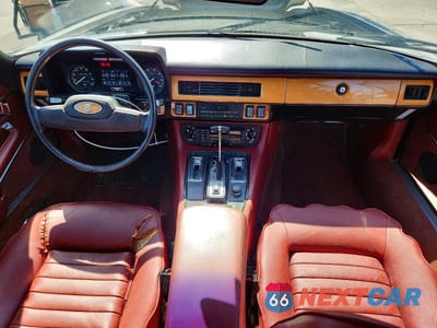 Zdjęcie 8 z 12 samochodu: 1985 JAGUAR XJS VIN:SAJNV5843FC121318 - miniatura