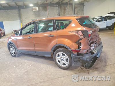 Drugie zdjęcie samochodu z przodu: 2017 FORD ESCAPE S VIN:1FMCU0F78HUB48449 - miniatura