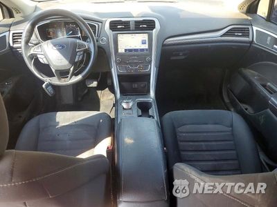 Zdjęcie 8 z 13 samochodu: 2020 FORD FUSION SE VIN:3FA6P0HD1LR126178 - miniatura