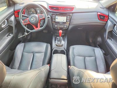 Zdjęcie 8 z 12 samochodu: 2017 NISSAN ROGUE SL VIN:5N1AT2MTXHC832544 - miniatura