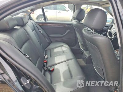 Zdjęcie 10 z 12 samochodu: 2005 BMW 325 I VIN:WBAET37415NJ86811 - miniatura