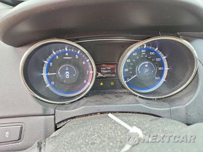 Zdjęcie 9 z 12 samochodu: 2011 HYUNDAI SONATA SE VIN:5NPEC4AC8BH143281 - miniatura