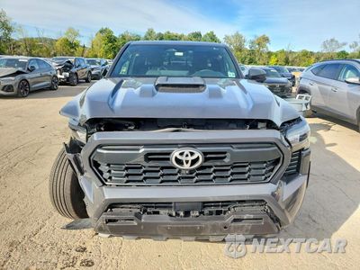 Piąte zdjęcie samochodu w środku: 2025 TOYOTA TACOMA TRD SPORT VIN:3TMLB5JN8SM149254 - miniatura