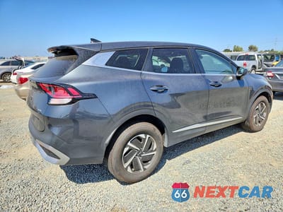 Trzecie zdjęcie samochodu z tyłu: 2024 KIA SPORTAGE LX VIN:KNDPUCDG3R7137921 - miniatura