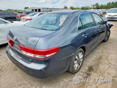 Trzecie zdjęcie samochodu z tyłu: 2004 HONDA ACCORD LX VIN:1HGCM56364A036017 - miniatura