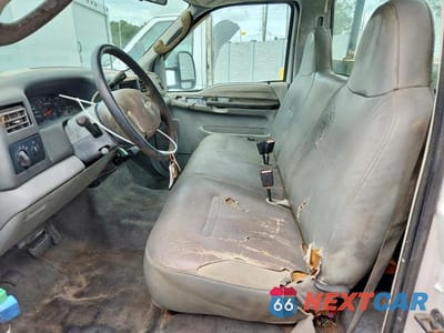 Zdjęcie 7 z 12 samochodu: 2003 FORD F350 SUPER DUTY VIN:1FTWF32SX3ED84823 - miniatura