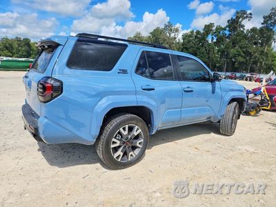 Trzecie zdjęcie samochodu z tyłu: 2026 TOYOTA 4RUNNER TRD SPORT PREMIUM VIN:JTEVA5BR4T5123931 - miniatura