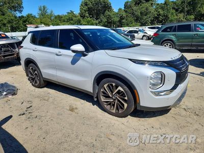 Czwarte zdjęcie samochodu z boku: 2023 MITSUBISHI OUTLANDER SE VIN:JA4J4UA84PZ010583 - miniatura