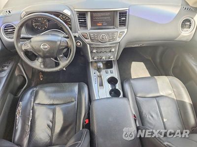 Zdjęcie 8 z 13 samochodu: 2019 NISSAN PATHFINDER SL VIN:5N1DR2MN2KC586111 - miniatura