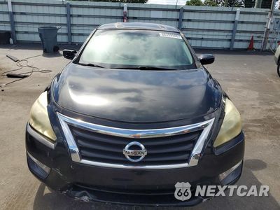 Piąte zdjęcie samochodu w środku: 2013 NISSAN ALTIMA 2.5 S VIN:1N4AL3AP0DN573973 - miniatura