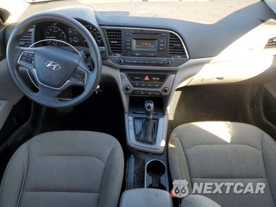 Zdjęcie 8 z 12 samochodu: 2018 HYUNDAI ELANTRA SE VIN:KMHD74LF7JU595553 - miniatura