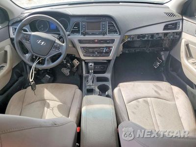 Zdjęcie 8 z 12 samochodu: 2015 HYUNDAI SONATA SE VIN:5NPE24AF6FH164620 - miniatura