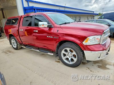 Czwarte zdjęcie samochodu z boku: 2015 RAM 1500 LARAMIE VIN:1C6RR7NM7FS665600 - miniatura