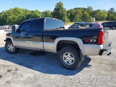 Drugie zdjęcie samochodu z przodu: 2004 CHEVROLET SILVERADO K1500 VIN:2GCEK19T241146283 - miniatura