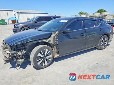 2020 NISSAN ALTIMA SV 1N4BL4DV5LC261629 - główne zdjęcie licytacji z USA - miniatura